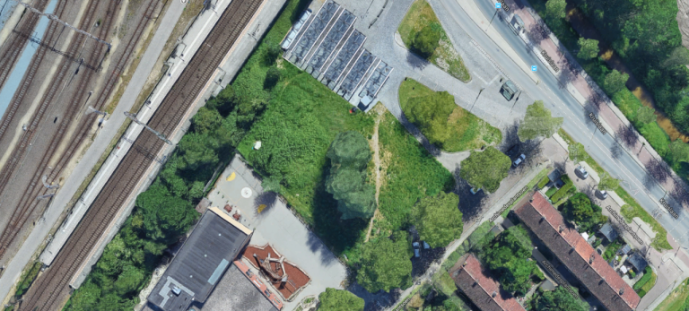 You’re invited to our second BBQ 🍔 on Sunday May 5th, 🥗 at the Archimedesplantsoen plot!🍺